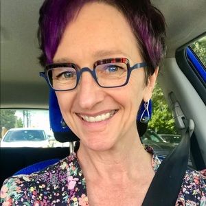 Meet your Posher, Lisa